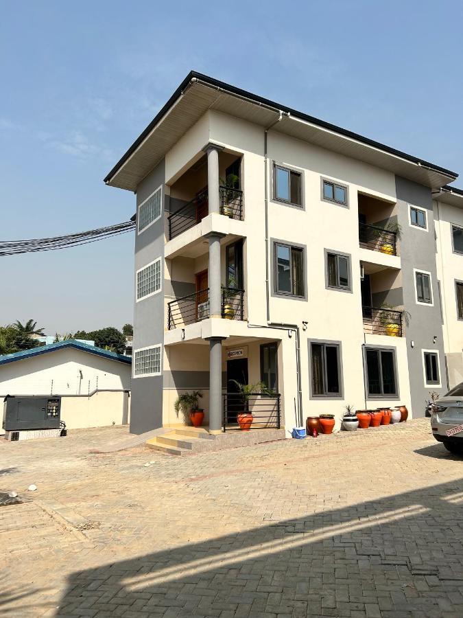 Queen'S Hill Lodge Gbawe Exterior photo